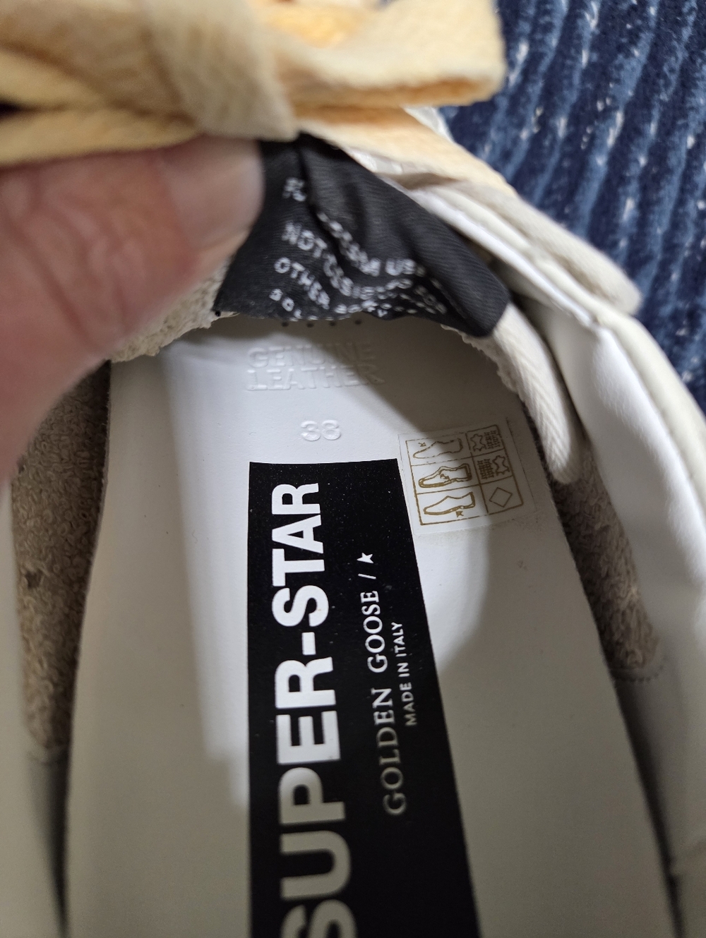 Golden Goose Super-Star Classic With List - Cream & Beige Low-Top Star Sneakers - Picture 14 of 15